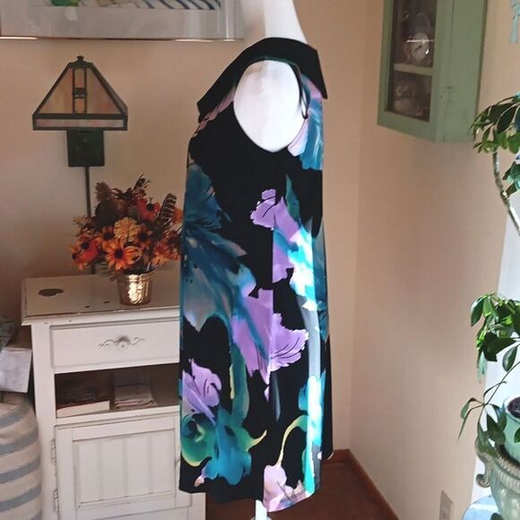 Enfocus Studio Dark Floral Shift Dress - Picture 4 of 11